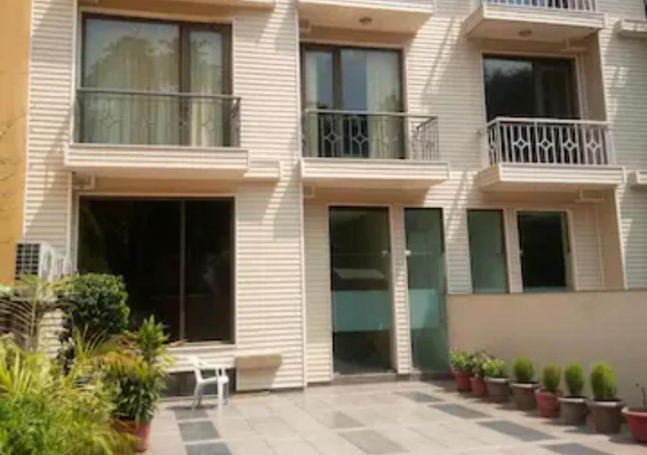 UDS Villa B&B Nuova Delhi Esterno foto