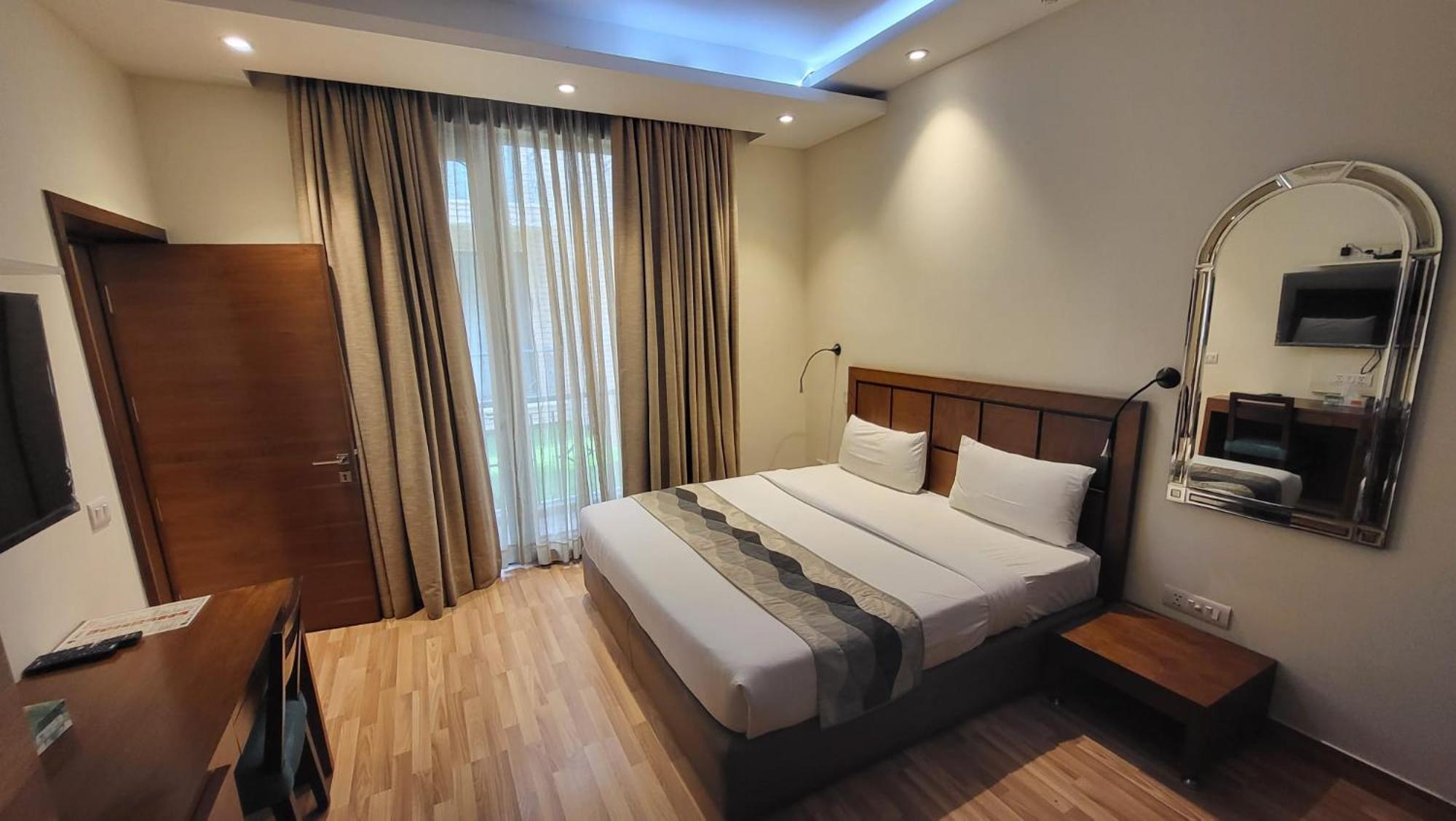 UDS Villa B&B Nuova Delhi Esterno foto